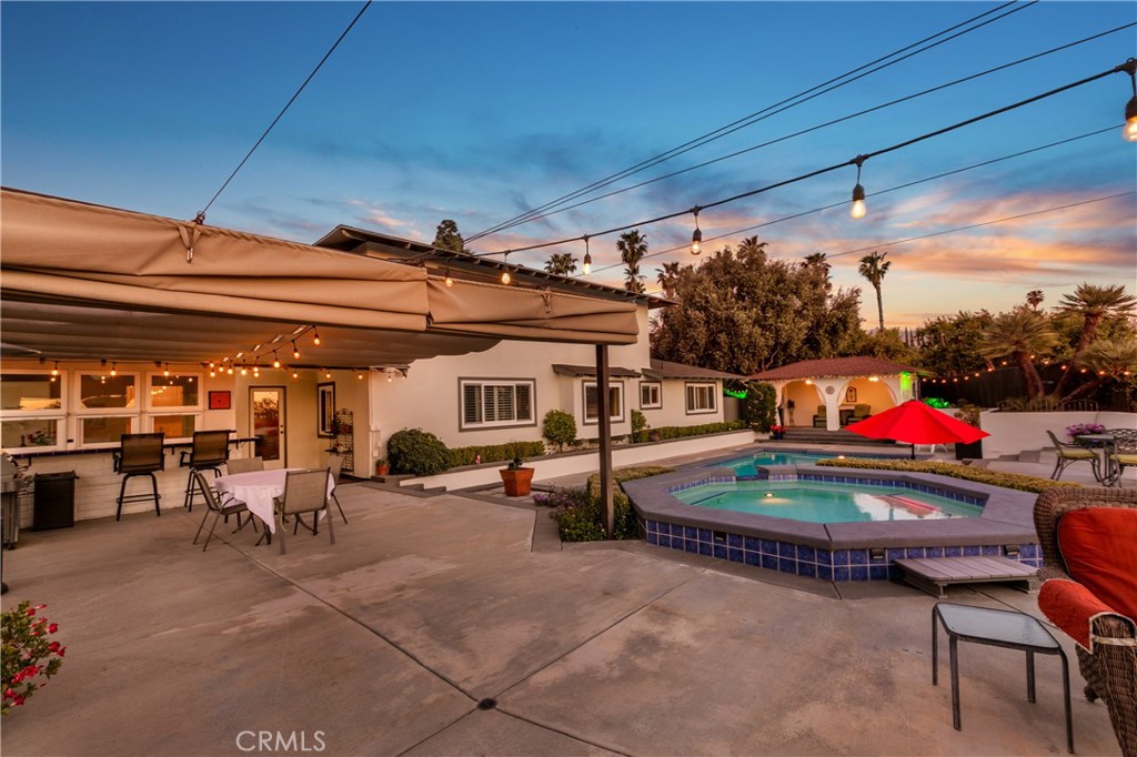 6105 Enfield Place