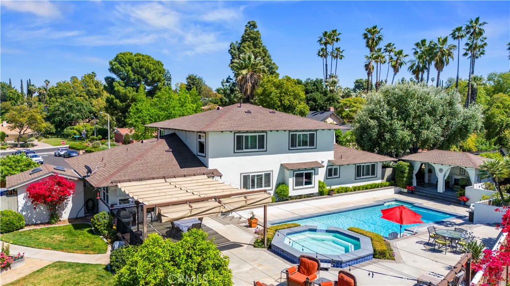 6105 Enfield Place