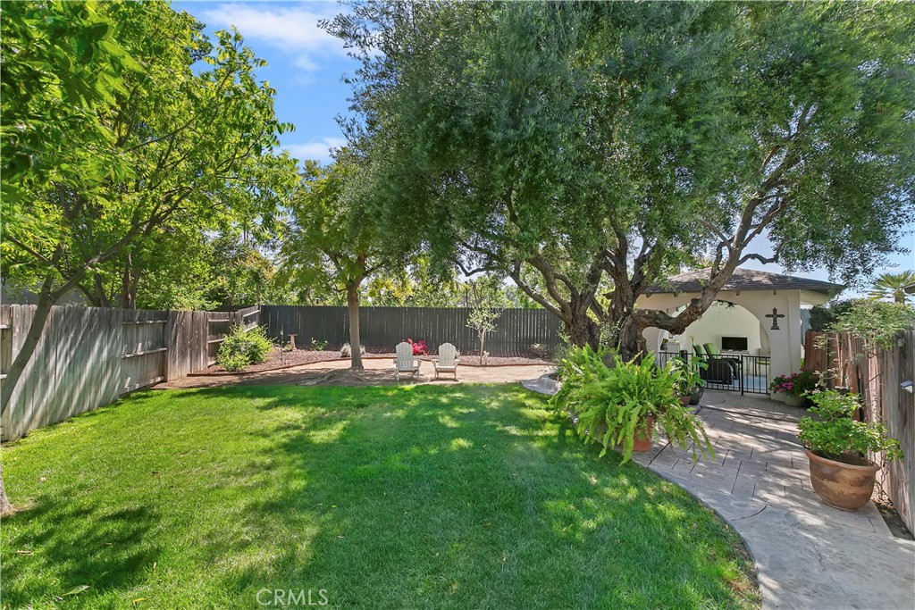 6105 Enfield Place