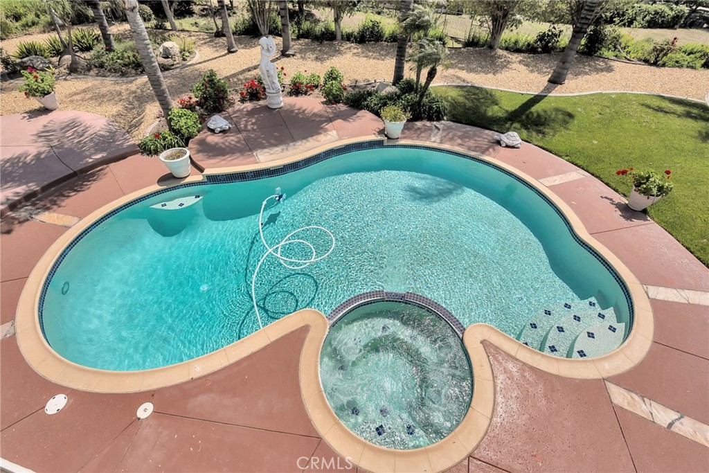 7525 Misty View Place