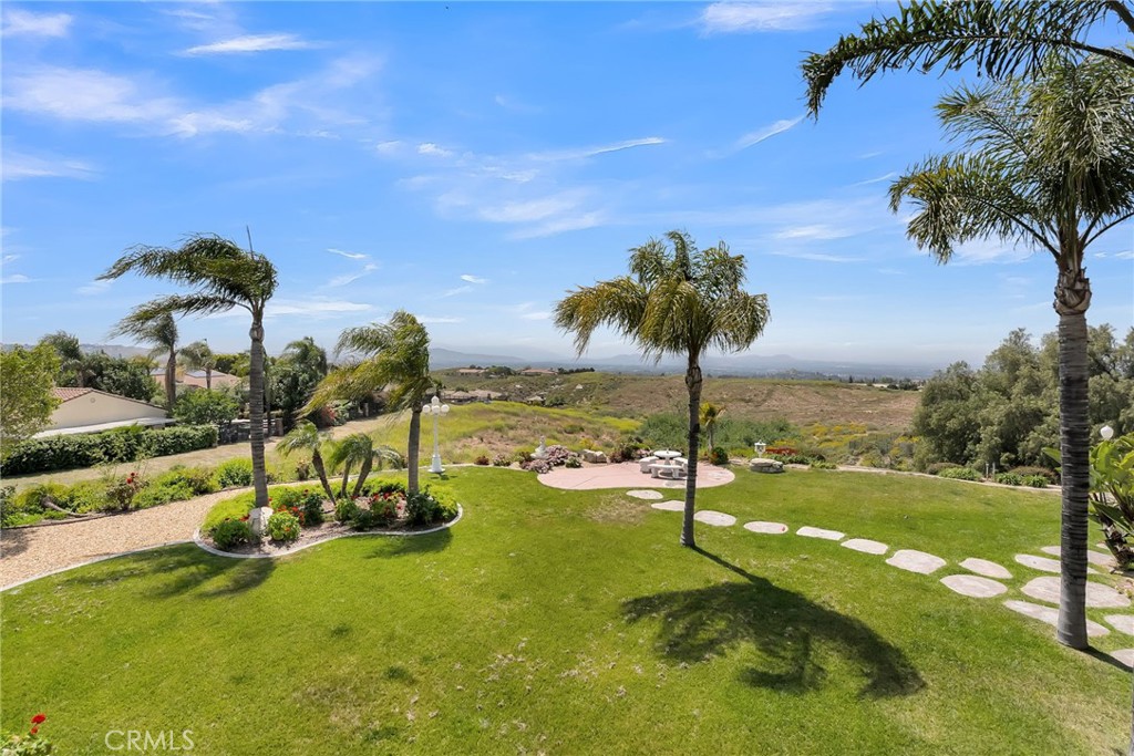 7525 Misty View Place