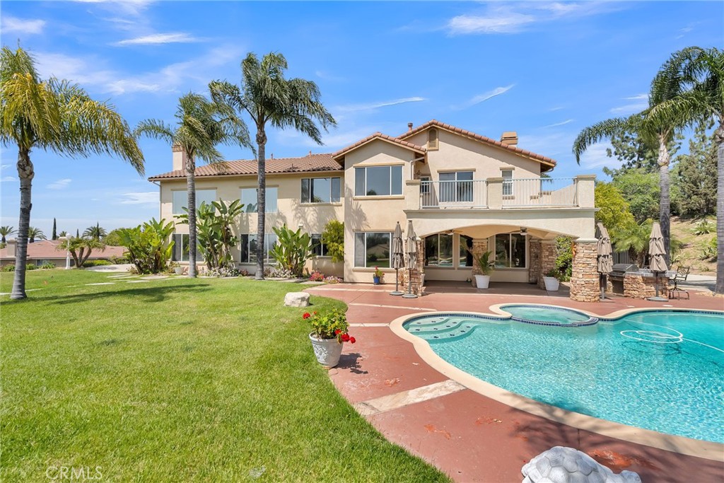 7525 Misty View Place