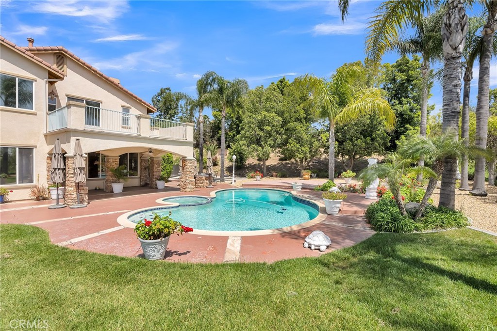 7525 Misty View Place