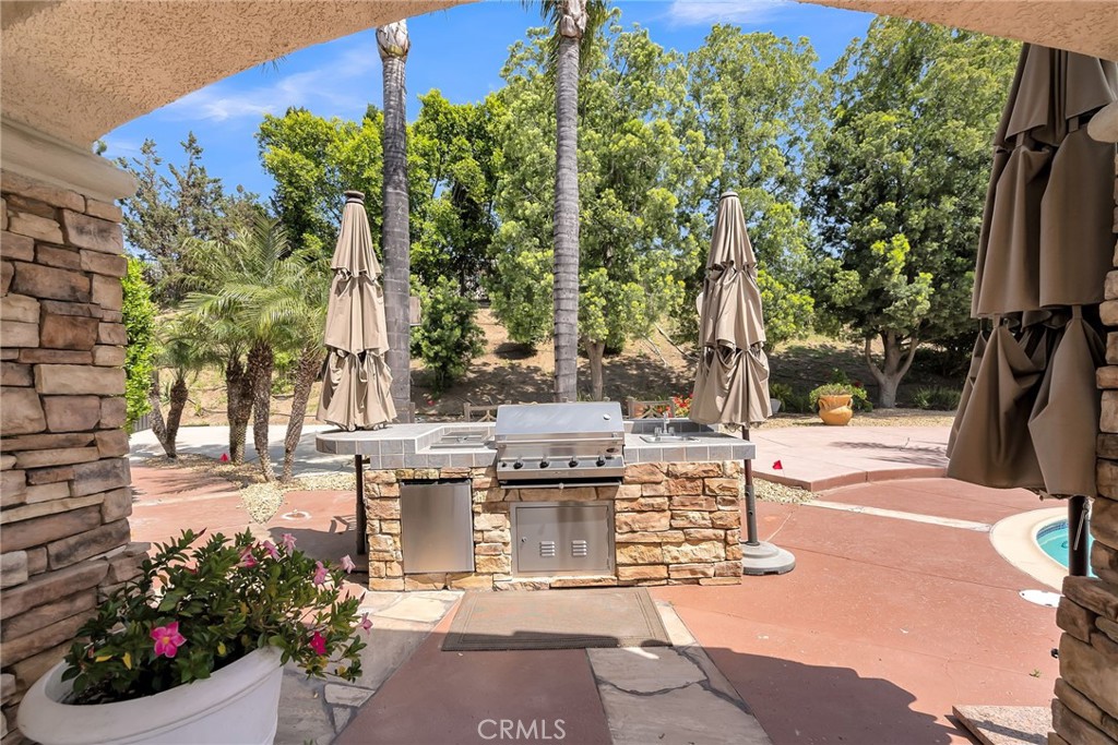 7525 Misty View Place