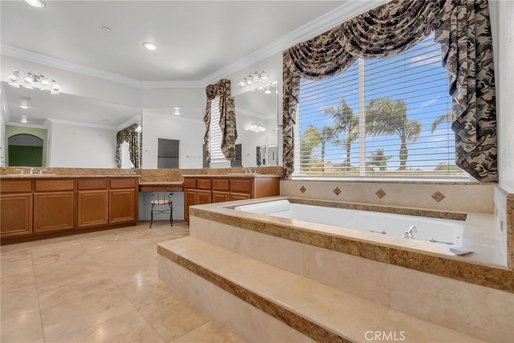 7525 Misty View Place