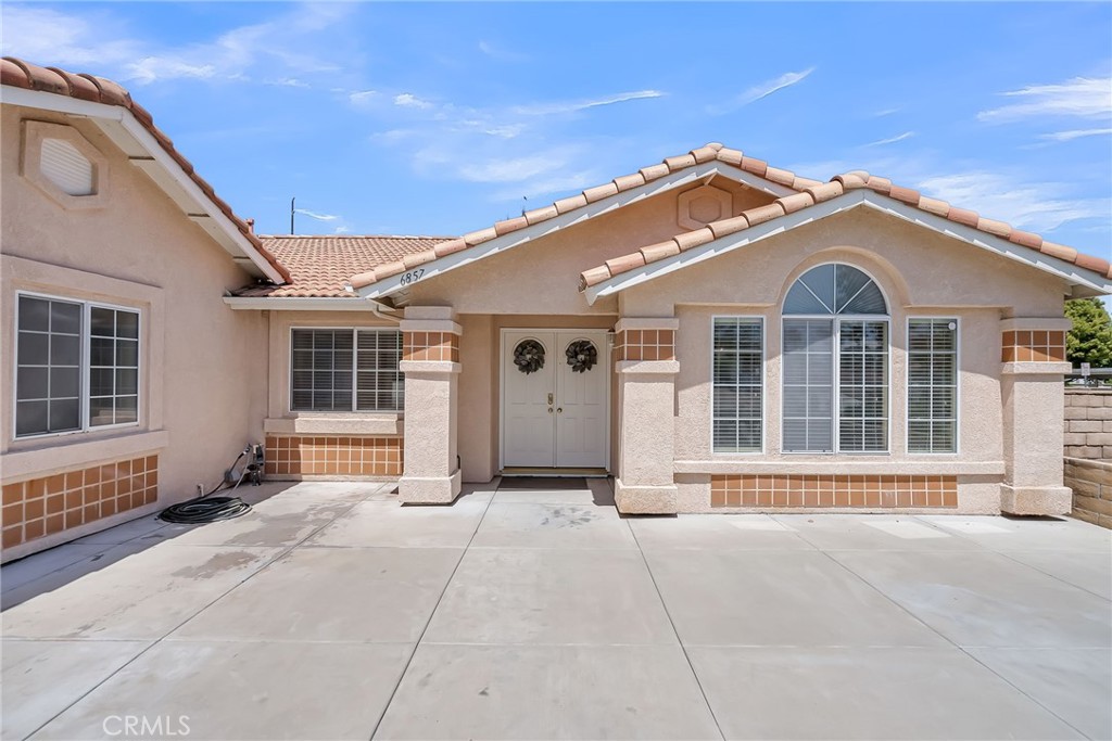 6857 Mission Grove N