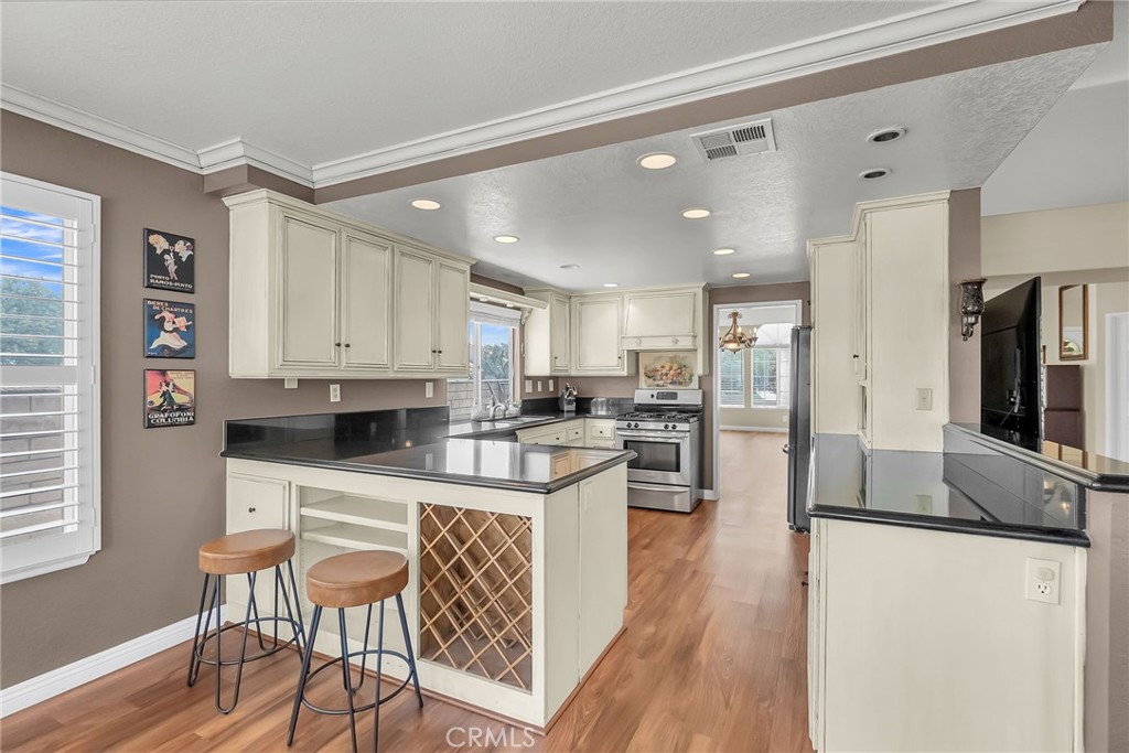 6857 Mission Grove N