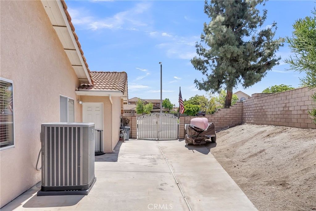 6857 Mission Grove N