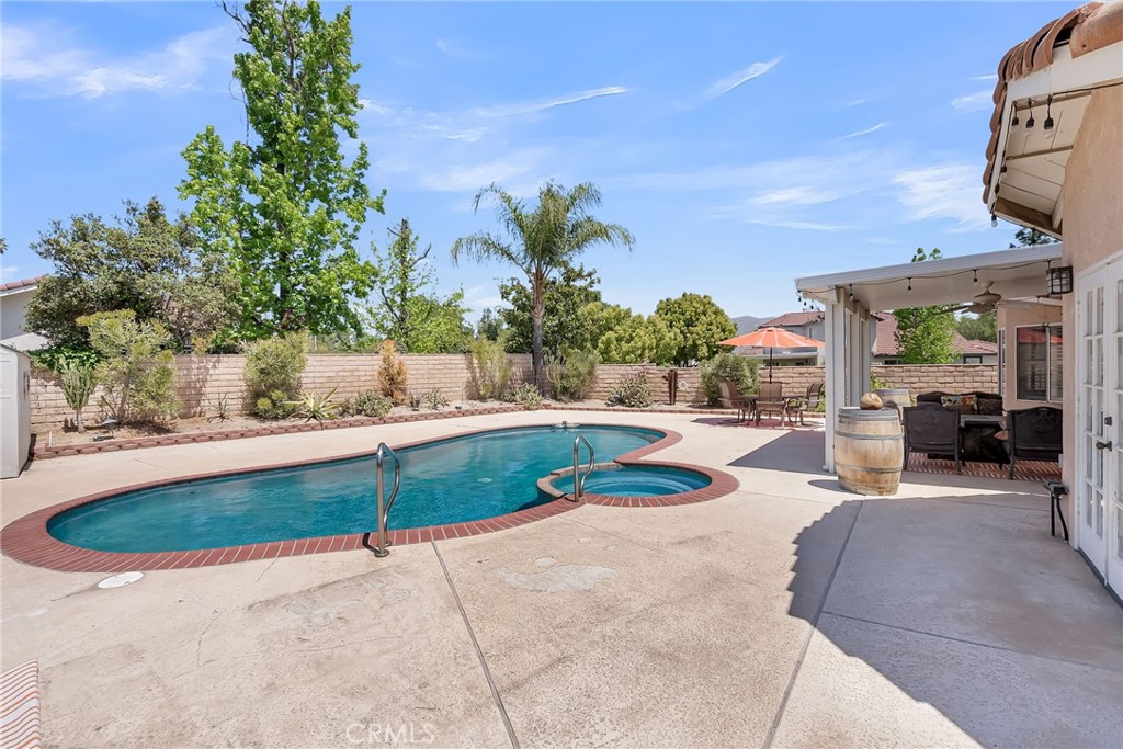 6857 Mission Grove N