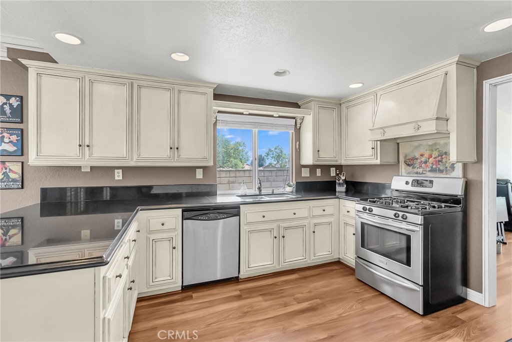 6857 Mission Grove N