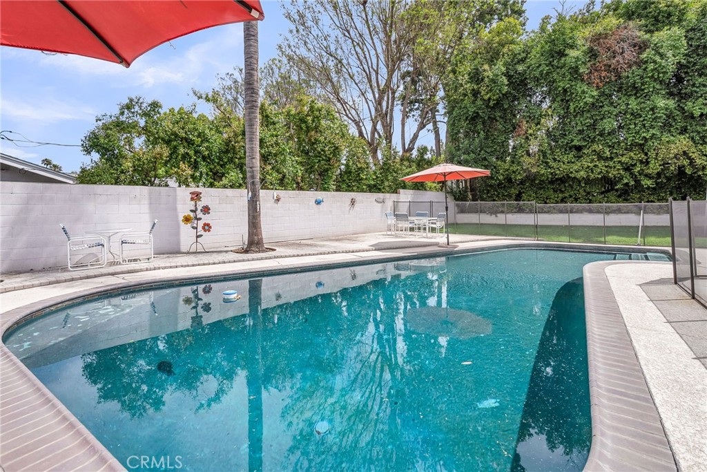 2201 Archdale Street