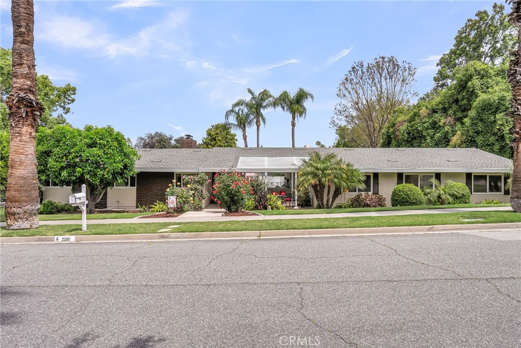 2201 Archdale Street