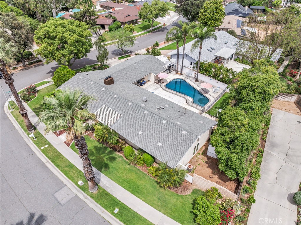 2201 Archdale Street