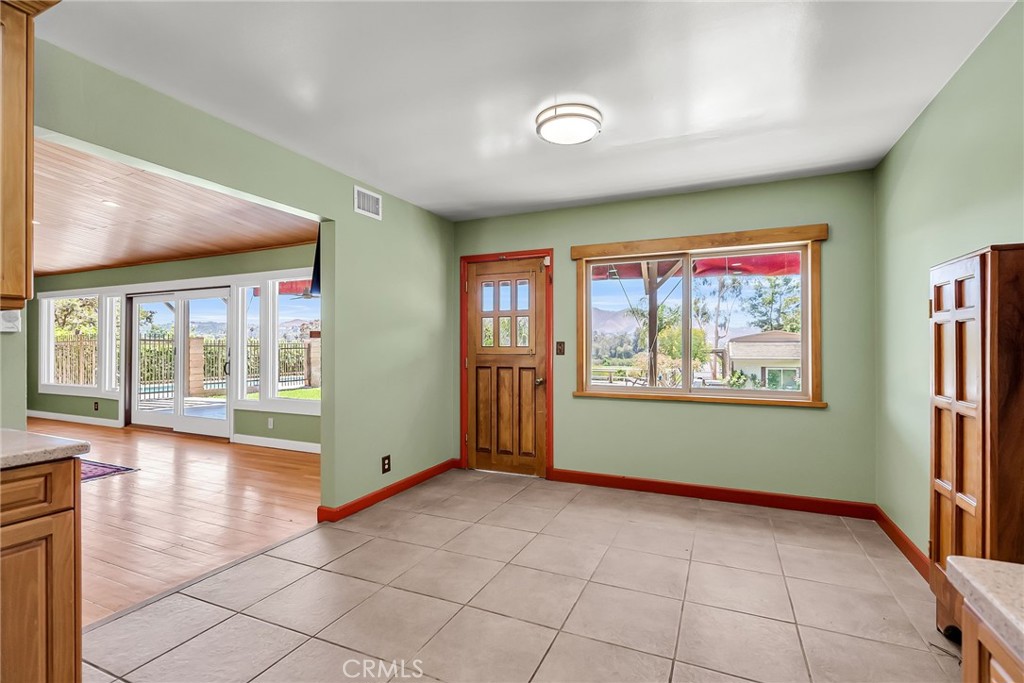 2886 Mcallister Street