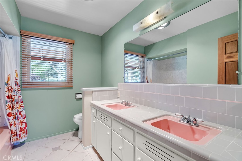 2886 Mcallister Street