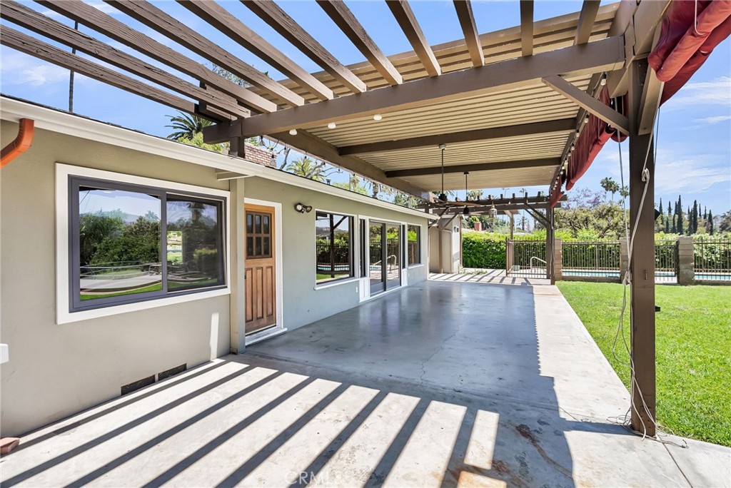 2886 Mcallister Street