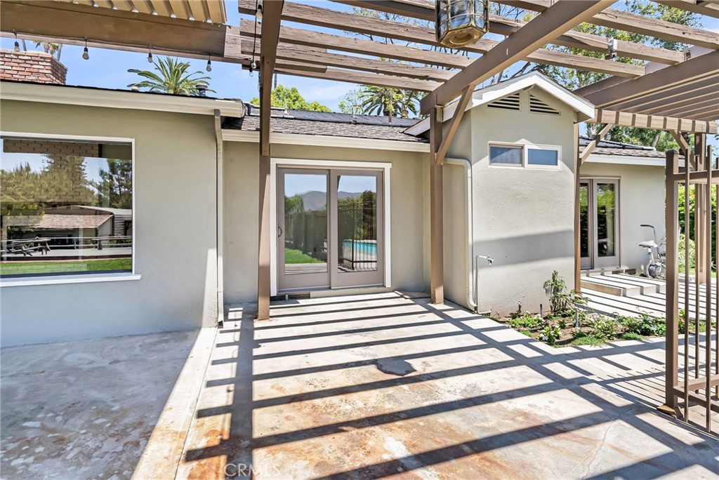 2886 Mcallister Street