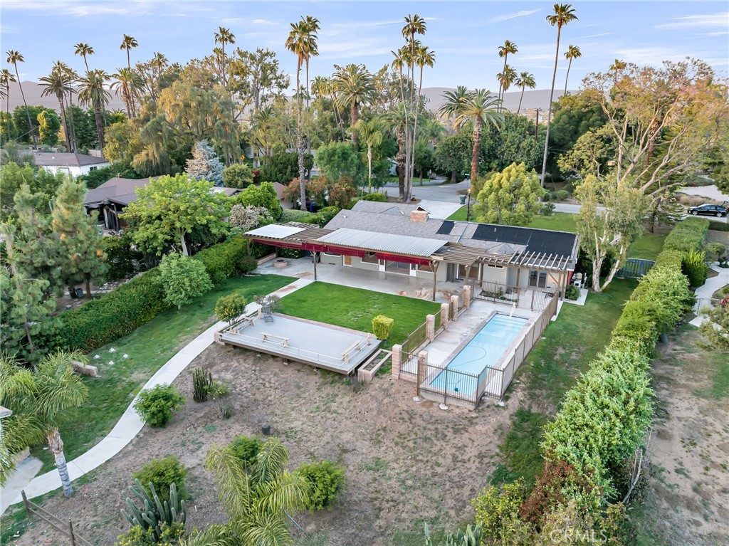 2886 Mcallister Street