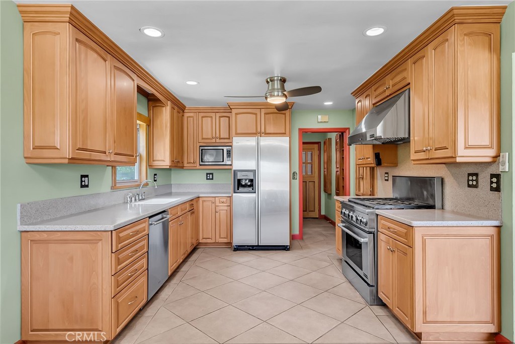 2886 Mcallister Street