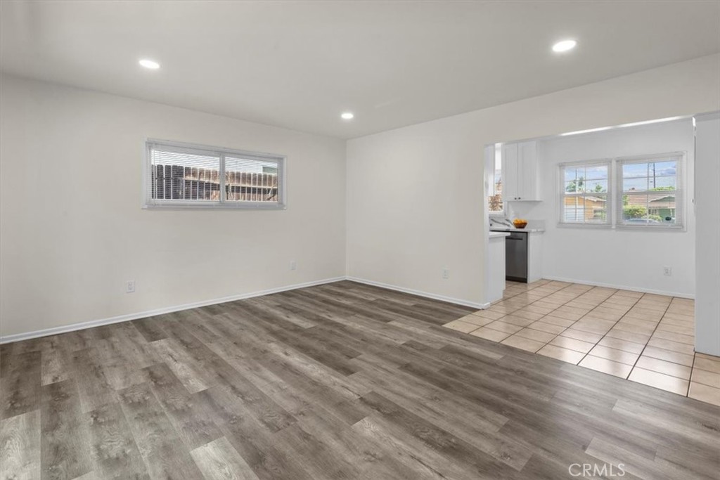 529 W Blaine Street