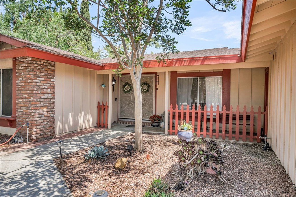 1239 Highridge Street