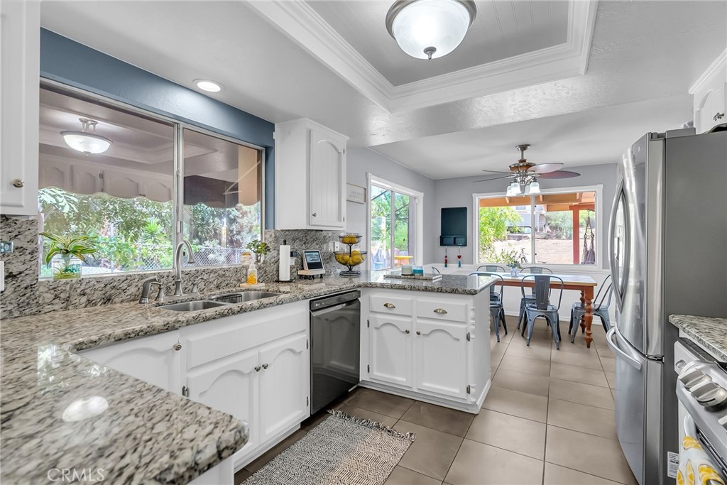 1239 Highridge Street