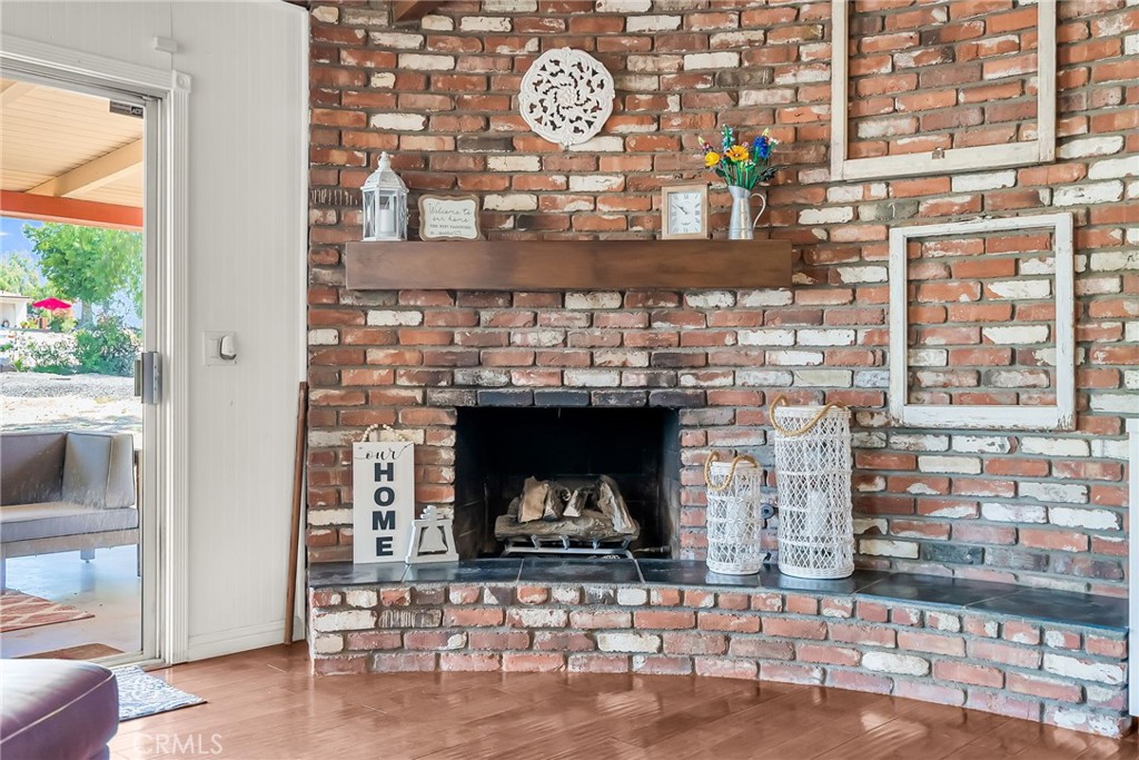 1239 Highridge Street