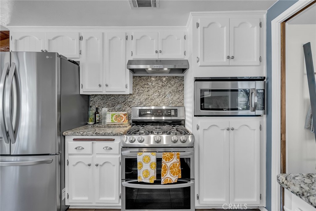 1239 Highridge Street