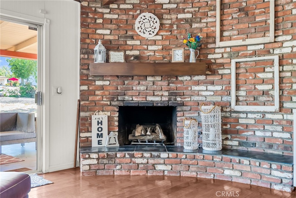 1239 Highridge Street