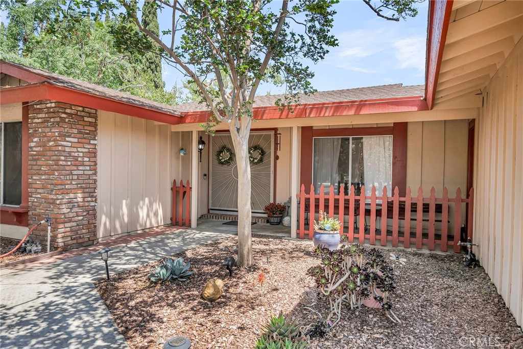 1239 Highridge Street