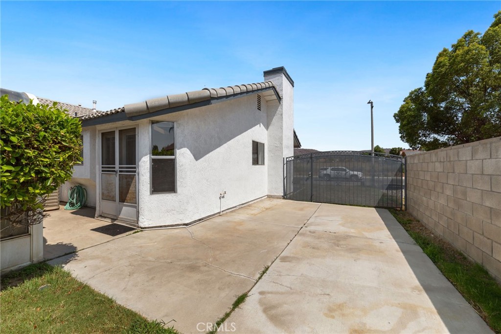 26337 Dracaea Avenue
