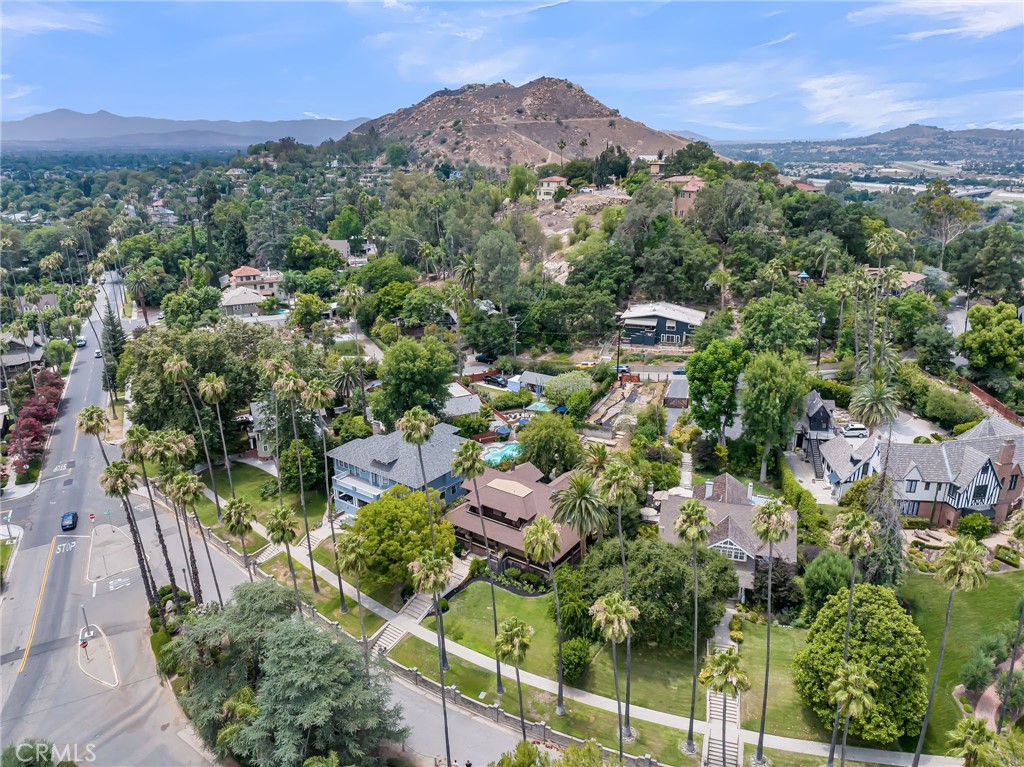 4536 Indian Hill Road