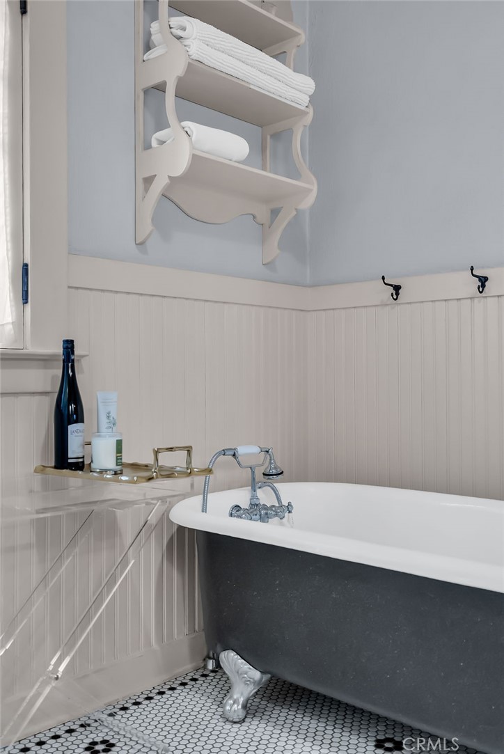 4536 Indian Hill Road