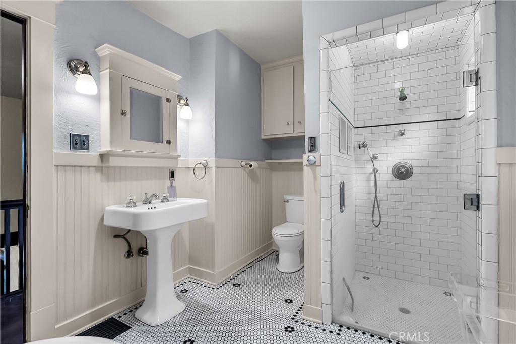 4536 Indian Hill Road