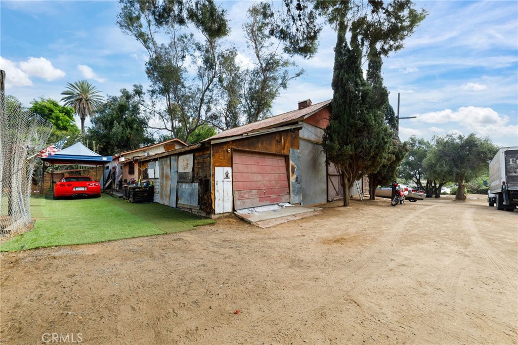 5778 La Sierra Avenue