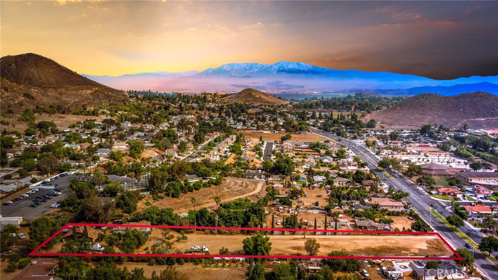 5778 La Sierra Avenue