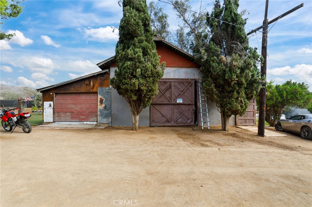 5778 La Sierra Avenue