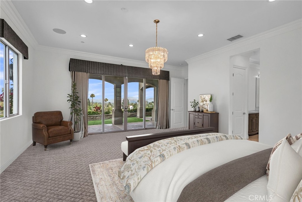 5662 Royal Ridge Court