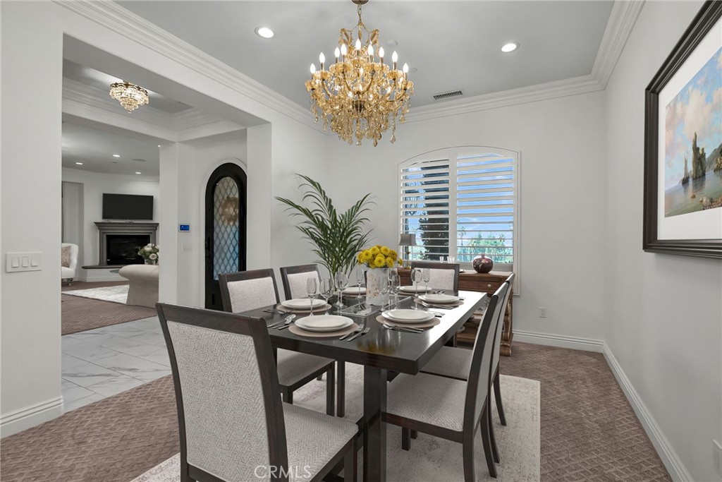 5662 Royal Ridge Court