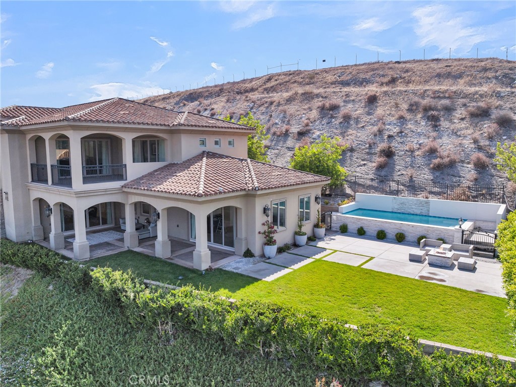 5662 Royal Ridge Court