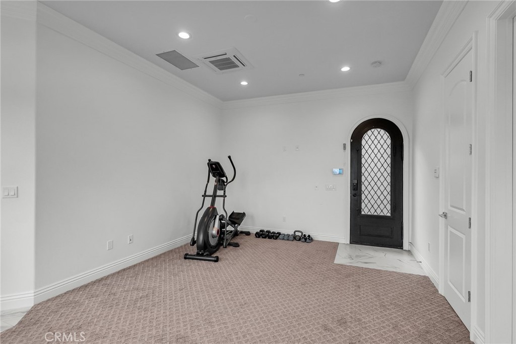 5662 Royal Ridge Court