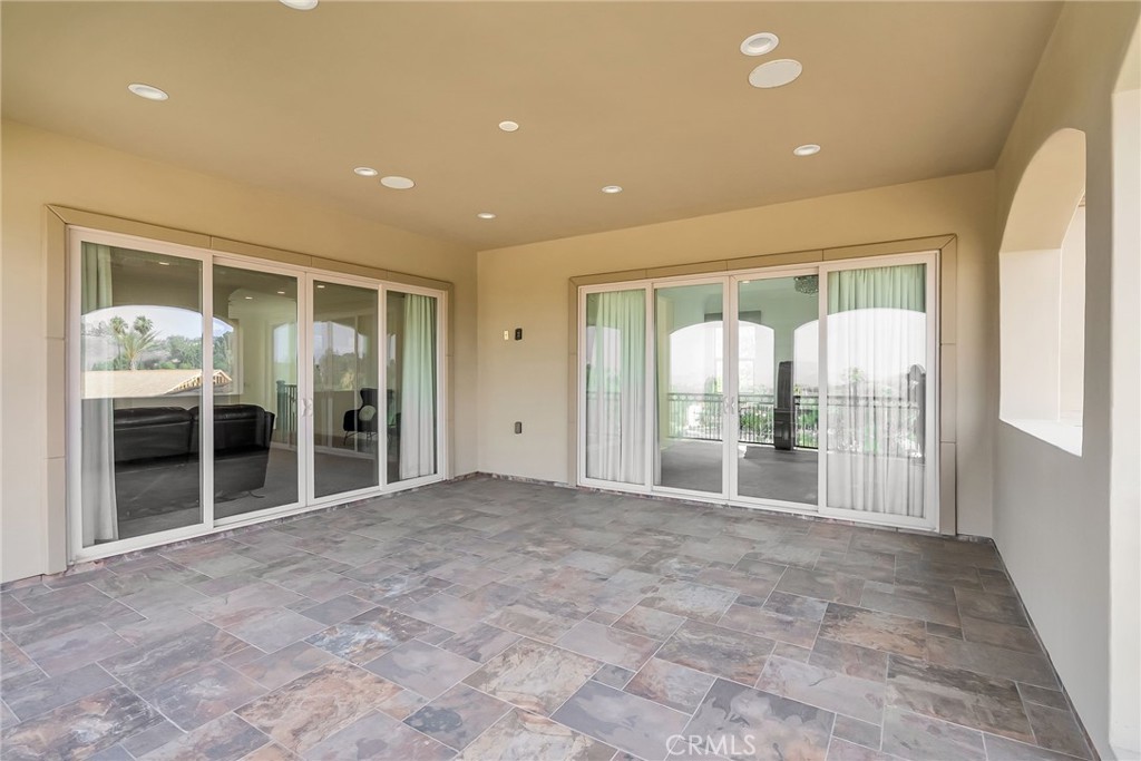 5662 Royal Ridge Court