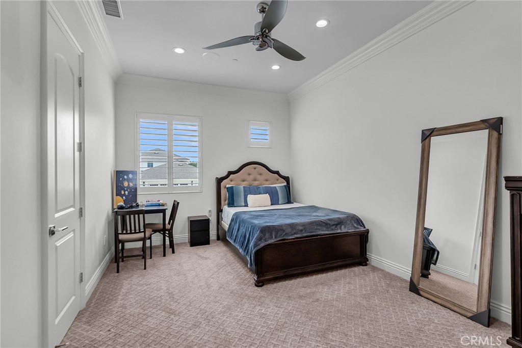 5662 Royal Ridge Court