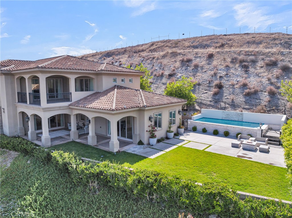 5662 Royal Ridge Court