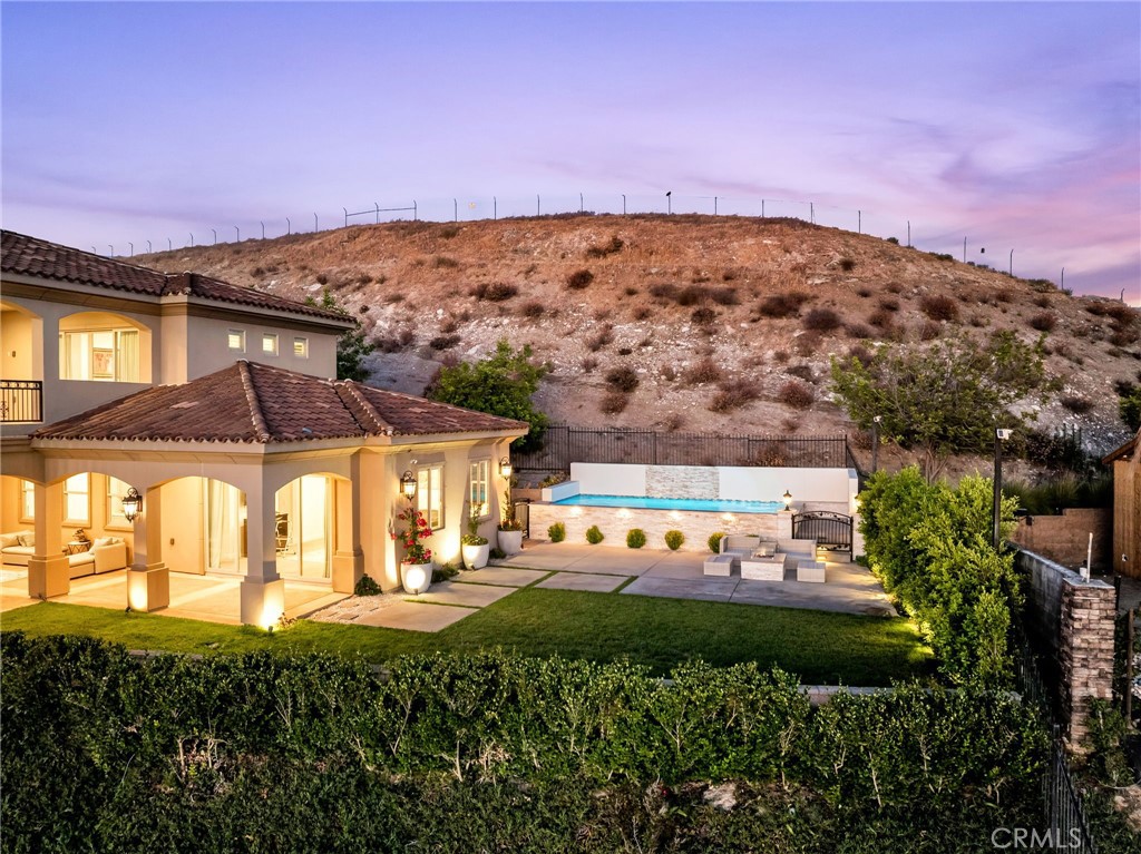 5662 Royal Ridge Court