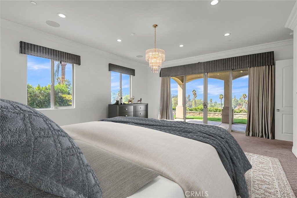 5662 Royal Ridge Court