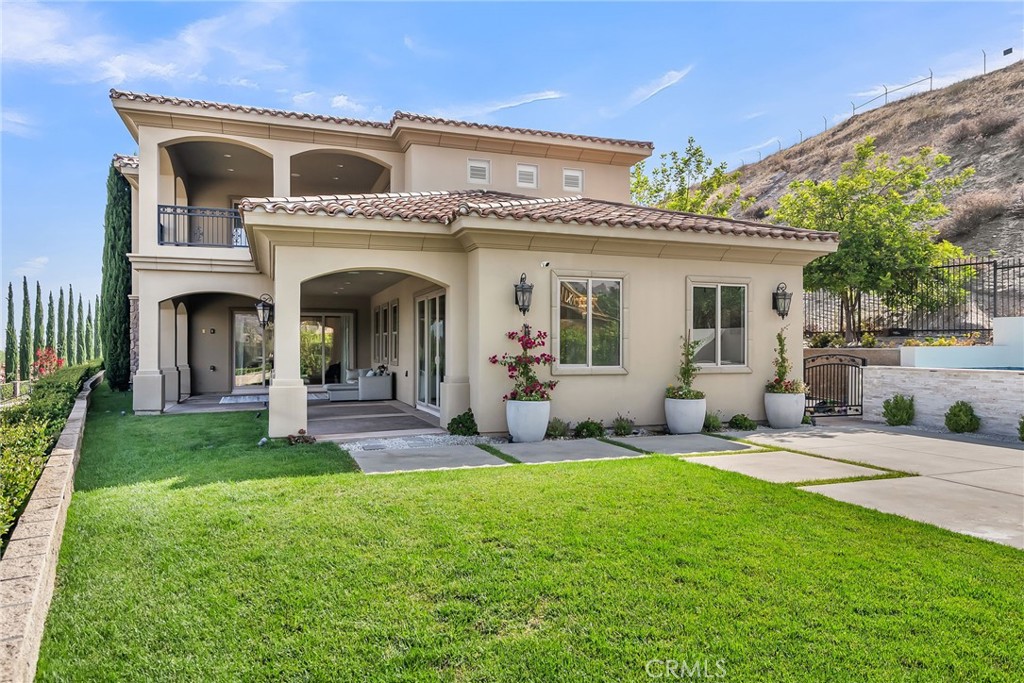 5662 Royal Ridge Court