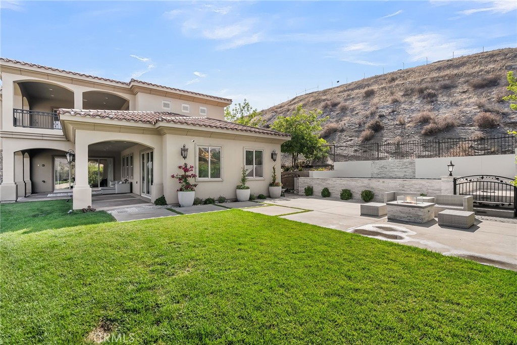 5662 Royal Ridge Court