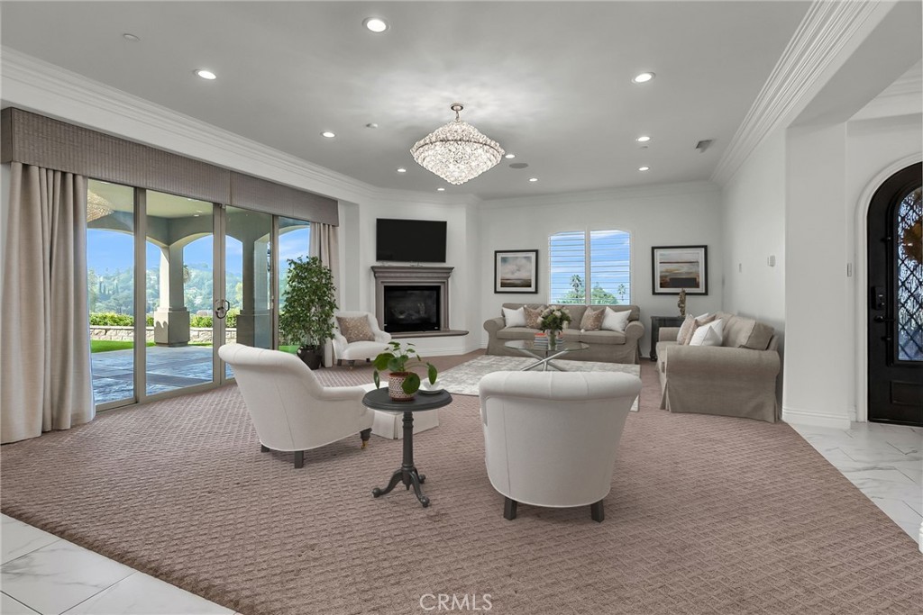 5662 Royal Ridge Court