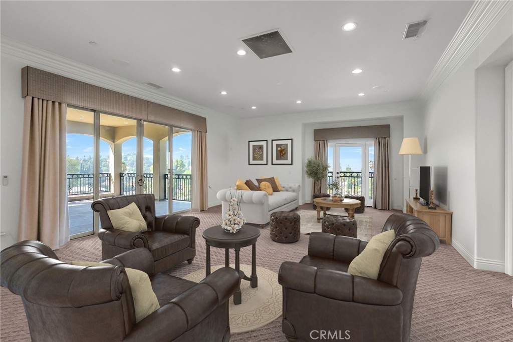 5662 Royal Ridge Court